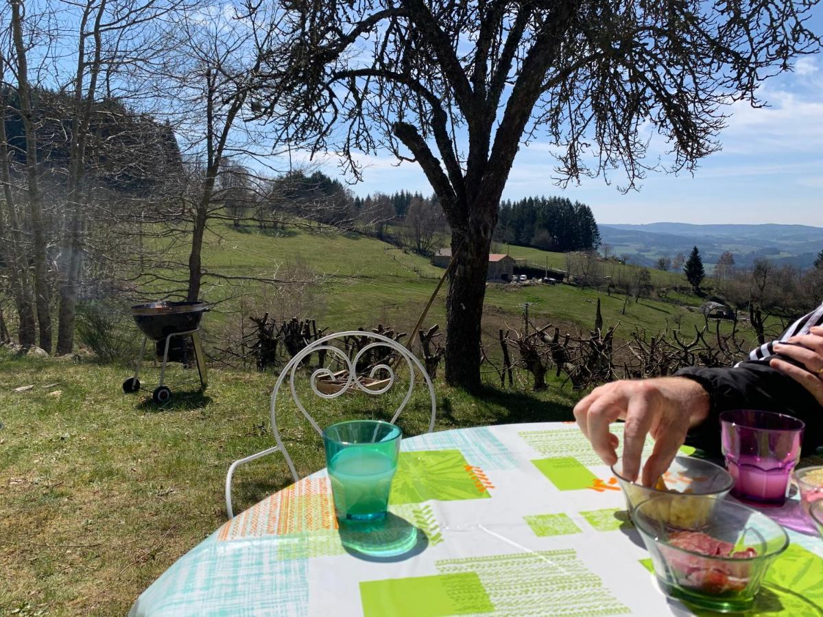 Gite " Oree Des Bois" Vertolaye Dış mekan fotoğraf