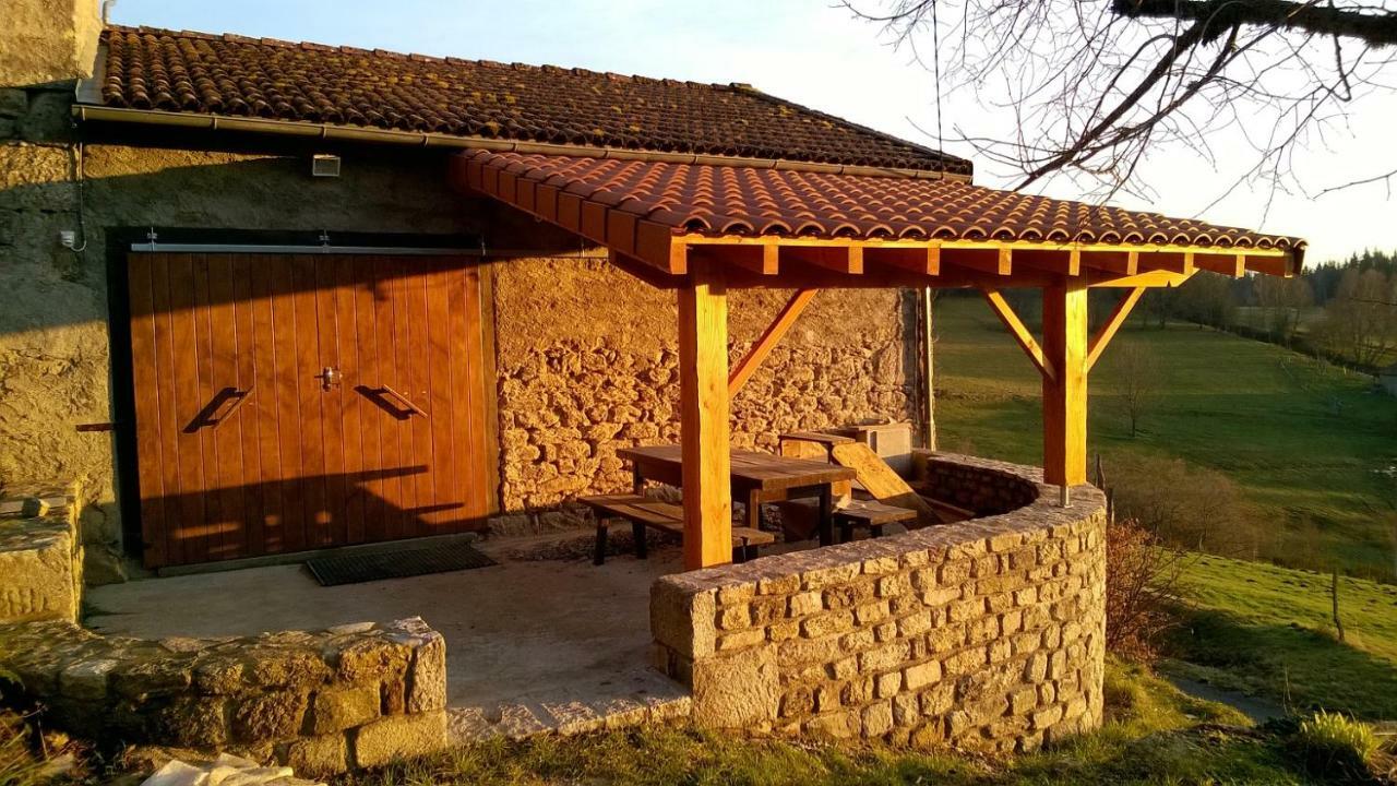 Gite " Oree Des Bois" Vertolaye Dış mekan fotoğraf